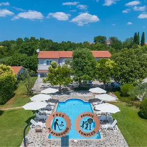 https://apartments-grota.in-istria.net