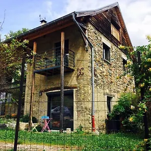 12-chemin-de-combeloup.hotels-rhonealpes.com/
